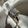 Pierścionek zaręczynowy z moissanitem szlif szmaragdowy 2,4ct Vintage: Daisy