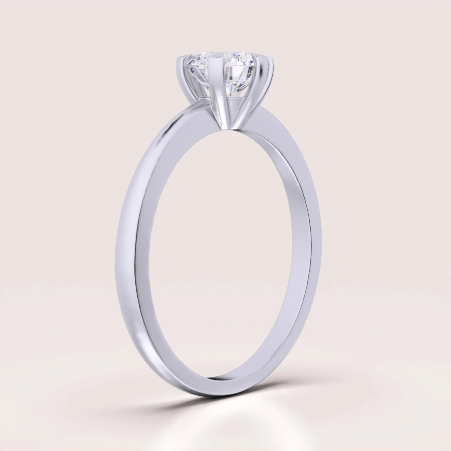 pierscionek-zareczynowy-solitaire-antica-moissanit-0-5ct-szlif-brylantowy-bok-srebro-hariets.jpg
