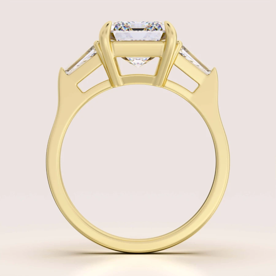 pierscionek-zareczynowy-trinity-moissanit-4ct-szlif-szmaragdowy-front-zolte-zloto-florence-hariets.jpg