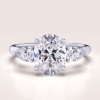 pierscionek-zareczynowy-trinity-seraphina-moissanit-2ct-centralny-szlif-owalny-biale-zloto-hariets.jpg