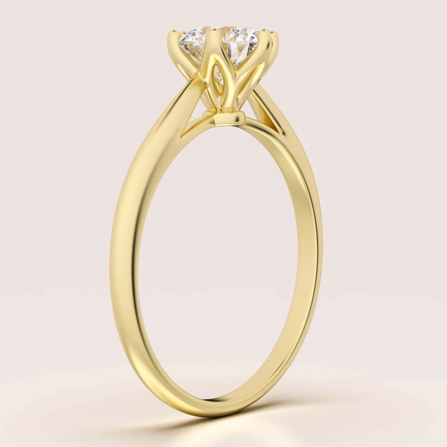 pierscionek-zareczynowy-solitaire-classic-moissanit-1ct-szlif-brylantowy-bok-zolte-zloto-hariets.jpg