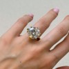 pierscionek-zareczynowy-royal-stones-moissanit-12ct-szlif-brylantowy-na-palcu-srebro-queen-hariets.JPG