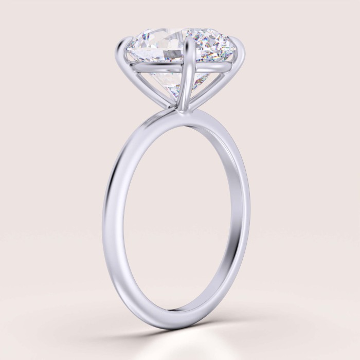 pierscionek-zareczynowy-royal-stones-moissanit-5ct-szlif-owalny-srebro-zloto-paris-hariets.jpg