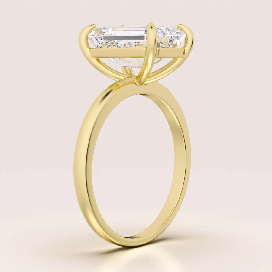pierscionek-zareczynowy-royal-stones-moissanit-5ct-szlif-szmaragdowy-bok-zolte-zloto-nobilis-hariets.jpg