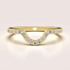obraczka-z-moissanitami-curve-0-23ct-szlif-brylantowy-zolte-zloto-aurea-hariets.jpg