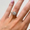 pierscionek-halo-moissanit-1ct-szlif-brylantowy-na-palcu-srebro-elegance-hariets.jpg