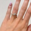 pierscionek-pave-moissanit-0-5ct-szlif-brylantowy-na-palcu-srebro-shimmer-hariets.JPG