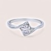 pierscionek-moissanit-0-4ct-szlif-brylantowy-serce-srebro-love-hariets.JPG