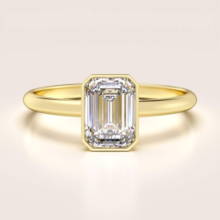 pierscionek-zareczynowy-bezel-diament-laboratoryjny-1ct-szlif-szmaragdowy-zolte-zloto-stellar-hariets.jpg