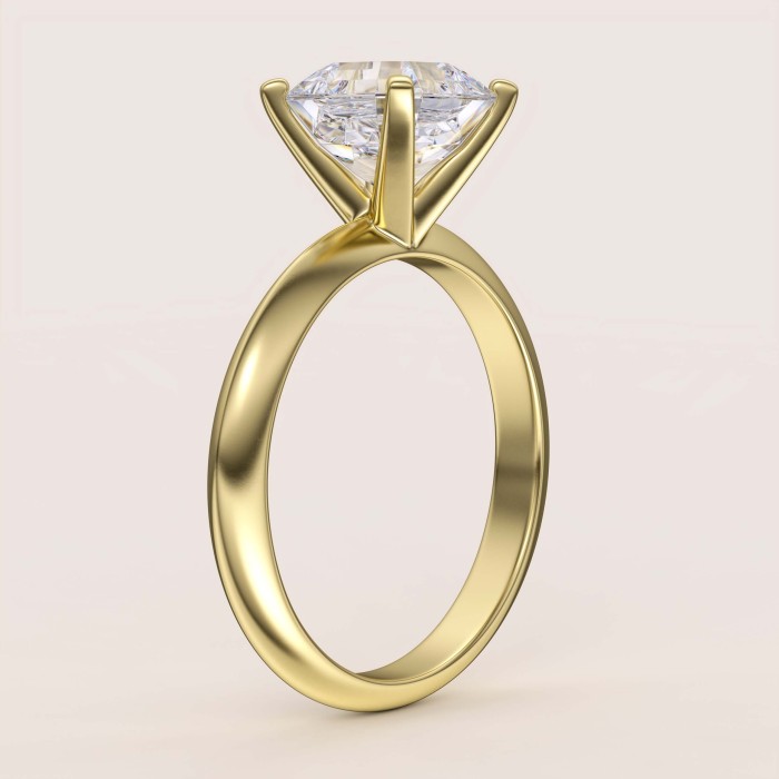 pierscionek-zareczynowy-moissanit-2ct-szlif-asscher-bok-zolte-zloto-vivid-hariets.jpg