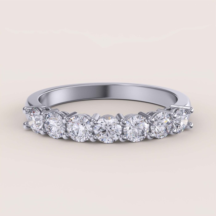 obraczka-z-siedmioma-moissanitami-0-7ct-szlif-brylantowy-srebro-bangle-hariets.jpg