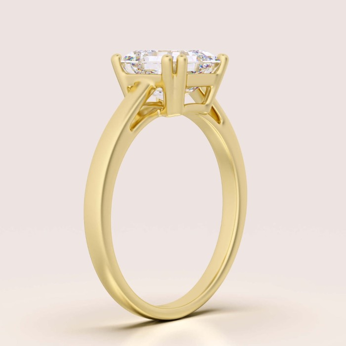 pierscionek-zareczynowy-solitaire-dazzle-moissanit-1ct-szlif-asscher-bok-zolte-zloto-hariets.jpg