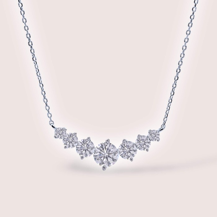 naszyjnik-z-moissanitami-2-08ct-twinkle-srebro-hariets.jpg