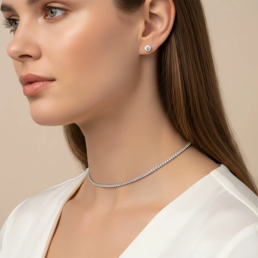 choker-z-moissanitami-2mm-srebro-regulowany-na-modelce-bok-hariets.jpg