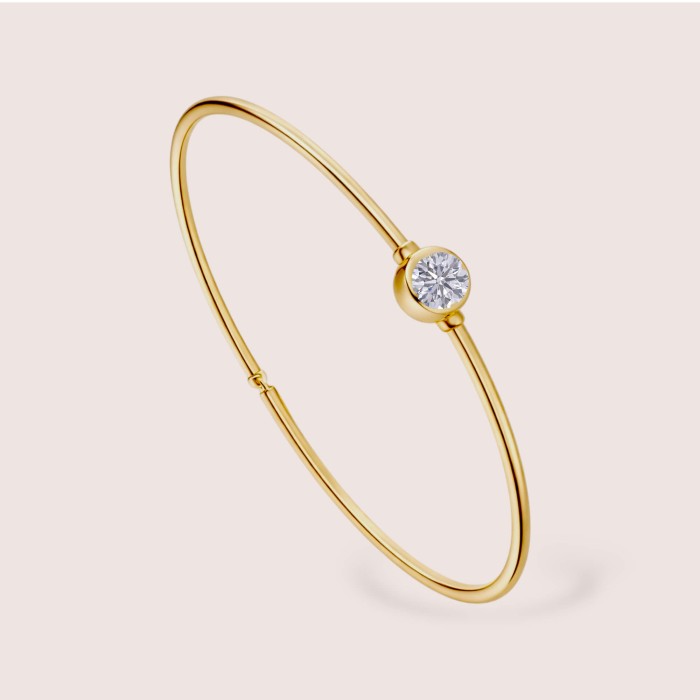bransoletka-bangle-z-moissanitem-0-5ct-srebro-pozlacane-hariets.jpg