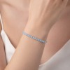 bransoletka-tenisowa-z-niebieskimi-moissanitami-3mm-srebro-na-modelce-hariets.jpg