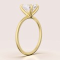 pierscionek-zareczynowy-solitaire-forever-moissanit-1_5ct-szlif-owalny-bok-zolte-zloto-hariets.jpg