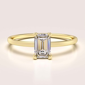 Pierścionek zaręczynowy w 24h z moissanitem szlif szmaragdowy – Petit: Finesse złoto 585