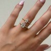 pierscionek-zareczynowy-halo-diament-laboratoryjny-1ct-szlif-owalny-zolte-zloto-na-palcu-venice-hariets.jpg