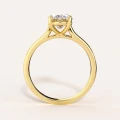 pierscionek-zareczynowy-solitaire-diament-laboratoryjny-2ct-szlif-owalny-zolte-zloto-front-noelle-hariets.jpg